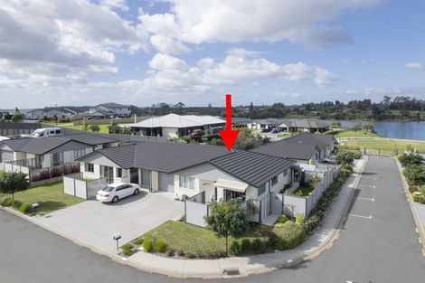 Photo of property in Waterview Estate, 31/4 Greystone Place, Omokoroa, 3114