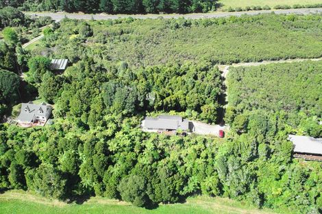 Photo of property in 17 Fairburn Place, Charleston, Cape Foulwind, 7892