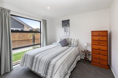Photo of property in 37 Little Oaks Drive, Yaldhurst, Christchurch, 8042