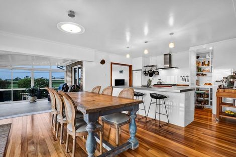 Photo of property in 255 Kaihihi Road, Okato, 4381
