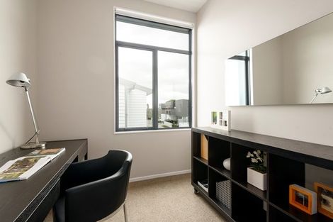Photo of property in 26 Komanawa Lane, Mount Wellington, Auckland, 1062