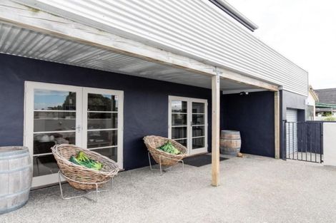 Photo of property in 104 Charles Street, Westshore, Napier, 4110