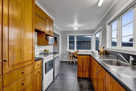 Photo of property in 26 Tawhiti Road, Hawera, 4610