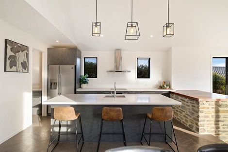 Photo of property in 13 Falconer Rise, Jacks Point, Queenstown, 9371