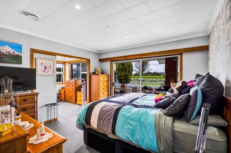 Photo of property in 24 Victoria Road, Stratford, 4391