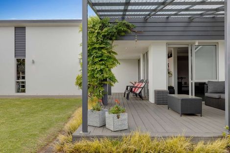 Photo of property in 20 Roseberry Place, Whitianga, 3510