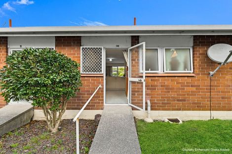 Photo of property in 10/16 Willerton Avenue, New Lynn, Auckland, 0600
