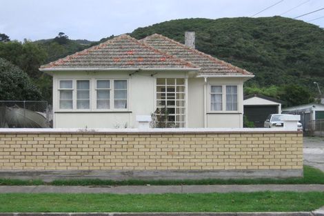 Photo of property in 69 Compton Crescent, Taita, Lower Hutt, 5011