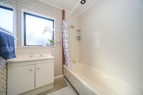 Photo of property in 12 Mansell Crescent, Bulls, 4818