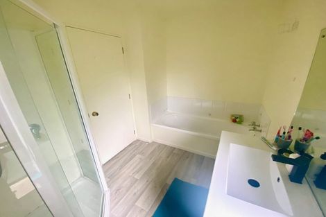 Photo of property in 44 Bluebird Crescent, Unsworth Heights, Auckland, 0632