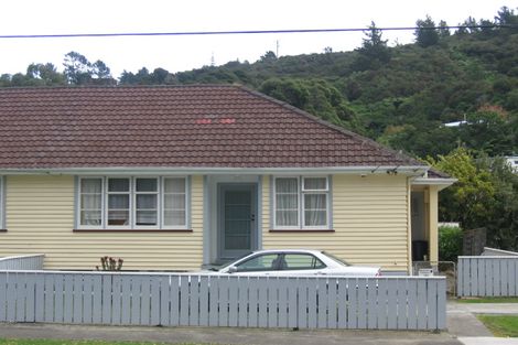 Photo of property in 310 George Street, Stokes Valley, Lower Hutt, 5019