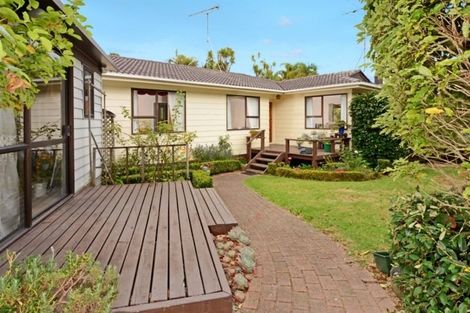 Photo of property in 88 Powrie Street, Glenfield, Auckland, 0629