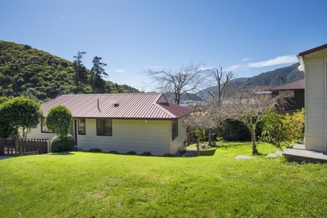 Photo of property in 3 Webster Place, Picton, 7220