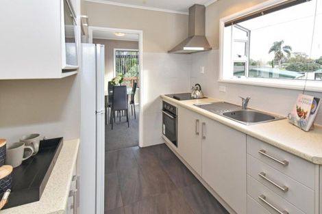 Photo of property in 3 Hobart Crescent, Wattle Downs, Auckland, 2103