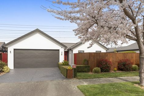 Photo of property in 37 Little Oaks Drive, Yaldhurst, Christchurch, 8042