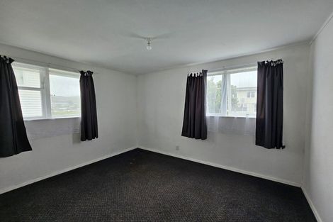 Photo of property in 46-48 Cheshire Street, Cannons Creek, Porirua, 5024