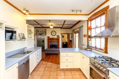 Photo of property in 42 Barriball Street, Fitzroy, New Plymouth, 4312