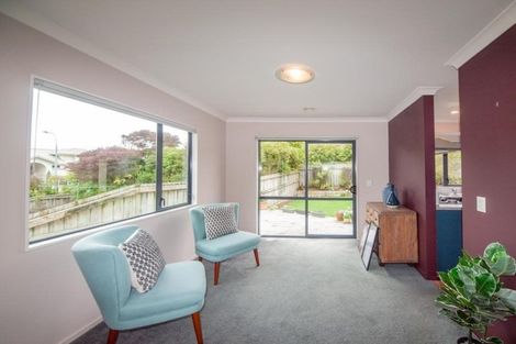 Photo of property in 15 Erlestoke Crescent, Churton Park, Wellington, 6037