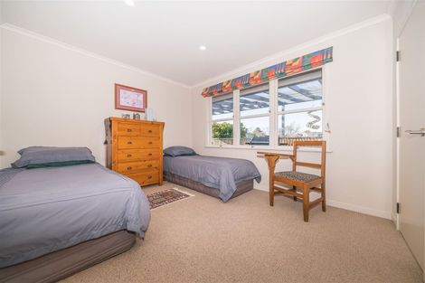 Photo of property in 51 Lincoln Terrace, Hokowhitu, Palmerston North, 4410
