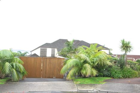 Photo of property in 22 Burford Place, Mellons Bay, Auckland, 2014
