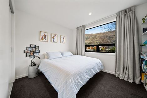 Photo of property in 13 Eden Close, Wanaka, 9305