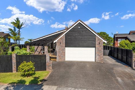 Photo of property in 1/149 West Harbour Drive, West Harbour, Auckland, 0618