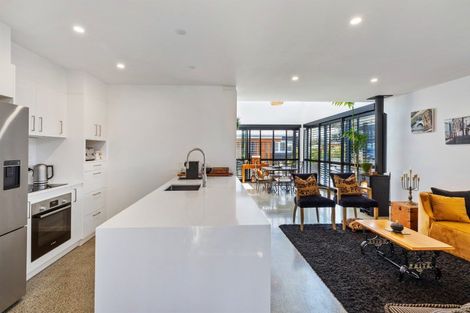 Photo of property in 11 Citrus Place, Mangawhai, 0505