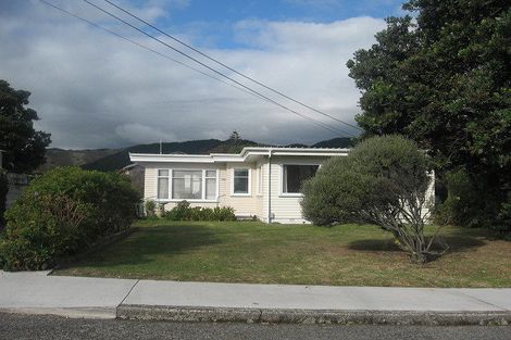 Photo of property in 156 Wellington Road, Paekakariki, 5034
