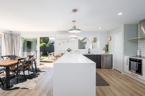 Photo of property in 46 Stratford Drive, Mount Pisa, Cromwell, 9383