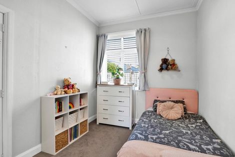 Photo of property in 23 Belt Road, Moturoa, New Plymouth, 4310