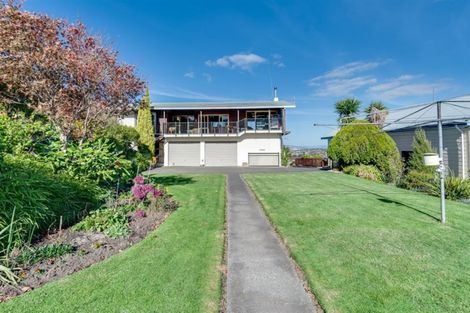 Photo of property in 2 Colenso Avenue, Hospital Hill, Napier, 4110