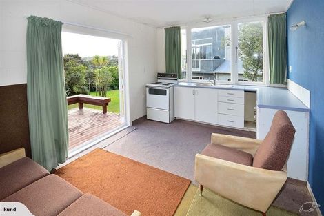 Photo of property in 6 Rimu Road, Stanmore Bay, Whangaparaoa, 0932
