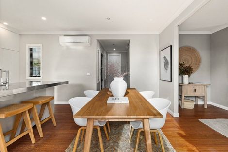 Photo of property in 5b Te Mata Peak Road, Havelock North, 4130