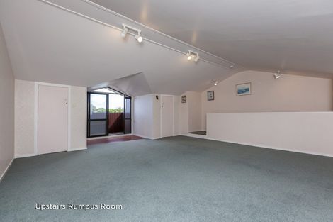 Photo of property in 74 Eatwell Avenue, Paraparaumu Beach, Paraparaumu, 5032