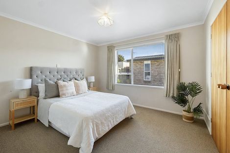 Photo of property in 1/17 Clemow Road, Fitzroy, New Plymouth, 4312