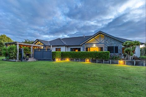 Photo of property in 36 Saint Laurent Way, Ohau, Levin, 5570