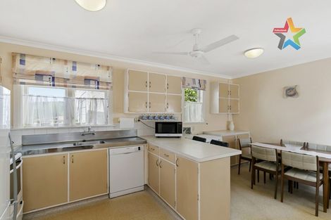 Photo of property in 12 Mertoun Terrace, Highbury, Wellington, 6012