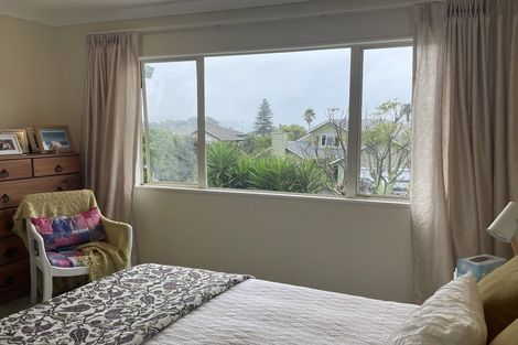 Photo of property in 6 Esther Place, Red Beach, 0932