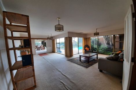 Photo of property in 2 Oleander Point, Farm Cove, Auckland, 2012