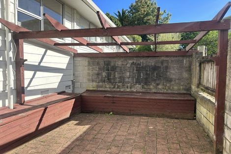 Photo of property in 2/28 Leaver Place, Weymouth, Auckland, 2103