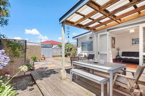 Photo of property in 8 Beach Street, Petone, Lower Hutt, 5012