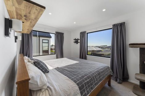 Photo of property in 83 Faringdon Boulevard, Rolleston, 7615