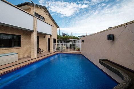 Photo of property in 5 Coulston Place, Riverdale, Gisborne, 4010