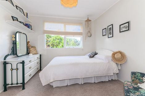 Photo of property in 1/25 Margaret Place, Milford, Auckland, 0620