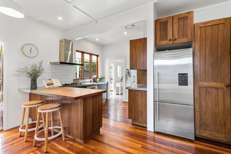 Photo of property in 31 Wilson Street, Hamilton East, Hamilton, 3216