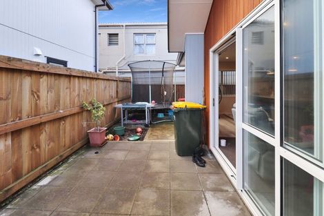 Photo of property in 6 Okoutu Lane, Moera, Lower Hutt, 5010