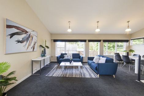 Photo of property in 4 Waicola Drive, Fitzherbert, Palmerston North, 4471