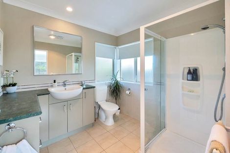 Photo of property in 259 Kaipara Road, Papakura, 2582