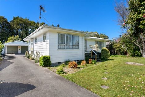 Photo of property in 13 Deller Drive, Carterton, 5713