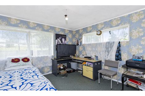 Photo of property in 9 Gregg Place, Sunnyvale, Auckland, 0612